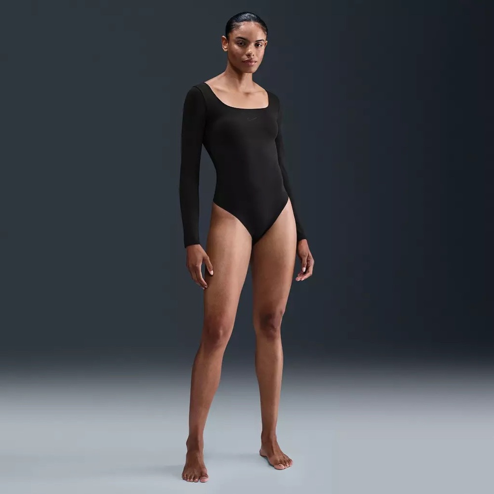 NWT Nike Form Long-Sleeve Bodysuit | Black | Size M - Picture 2 of 13